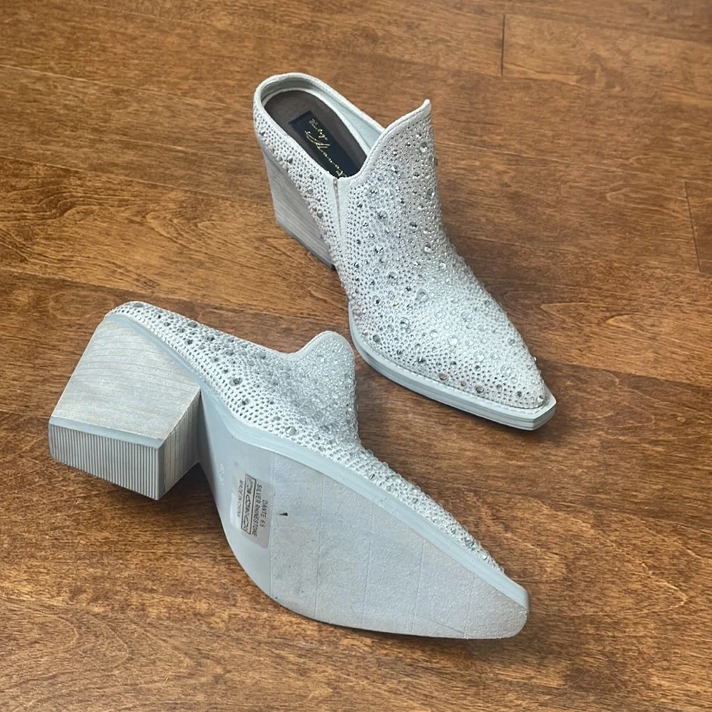 Vintage Havana Silver Rhinestone Boots - Picture 3 of 6